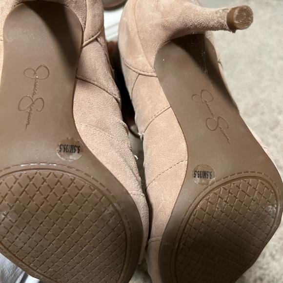 Tan Jessica Simpson straps heels - Picture 2 of 3